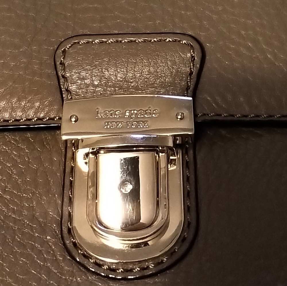 Kate Spade Purse. - Picture 6 of 7
